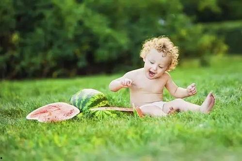 小孩免费吃瓜,免费吃瓜,快乐童年无限延伸 第1张 小孩免费吃瓜,免费吃瓜,快乐童年无限延伸 第1张